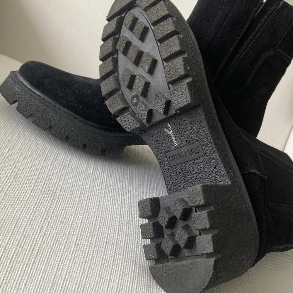 Chelsea & Violet Black Textured Ankle Boots